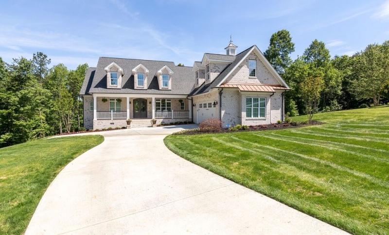 Hanover Pointe House Plan Photo