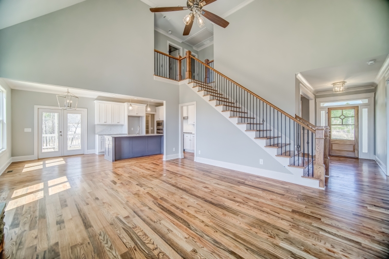 Huntington Ridge (c) House Plan Photo